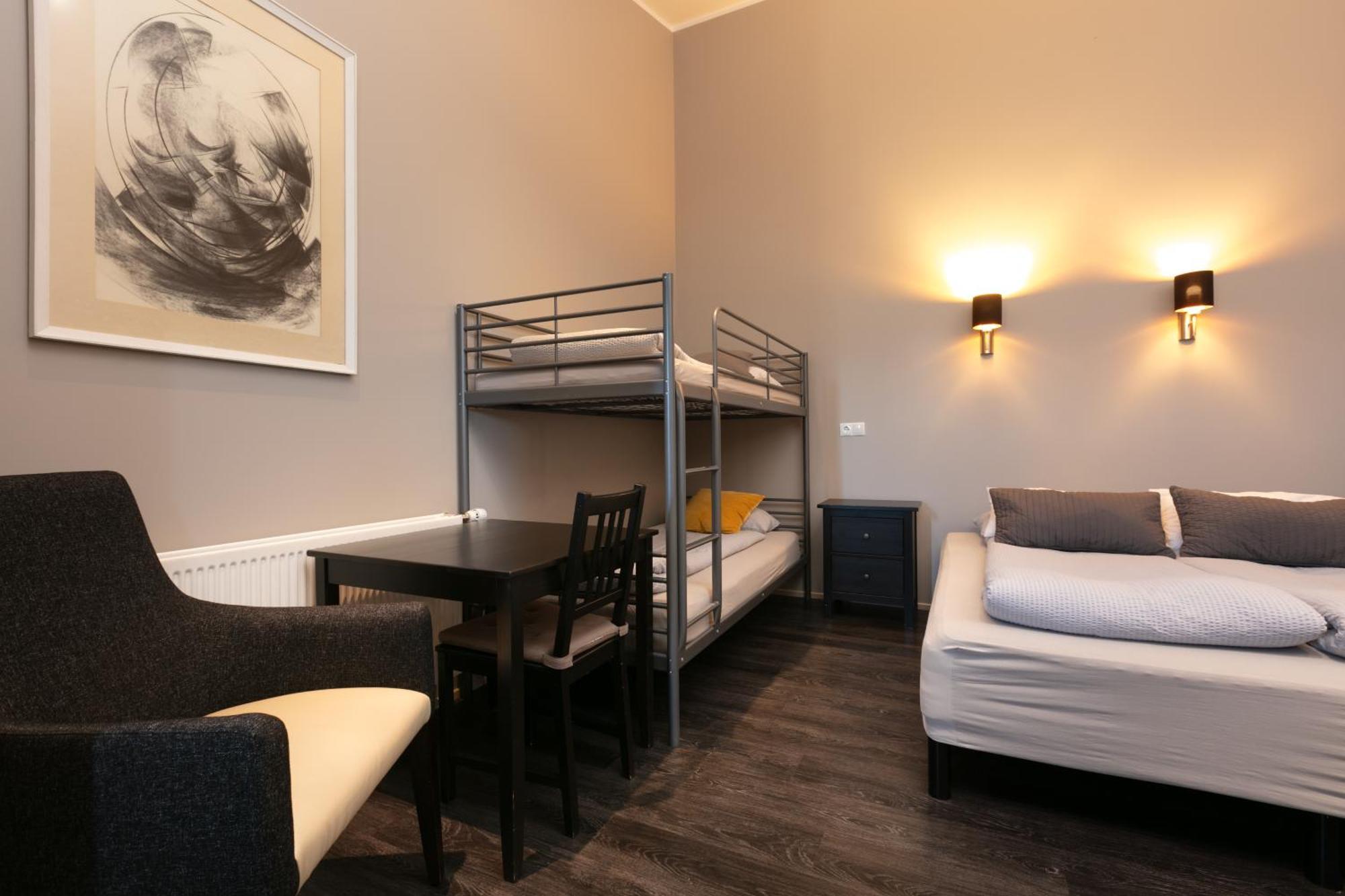 Karuna Guesthouse Saudarkrokur エクステリア 写真