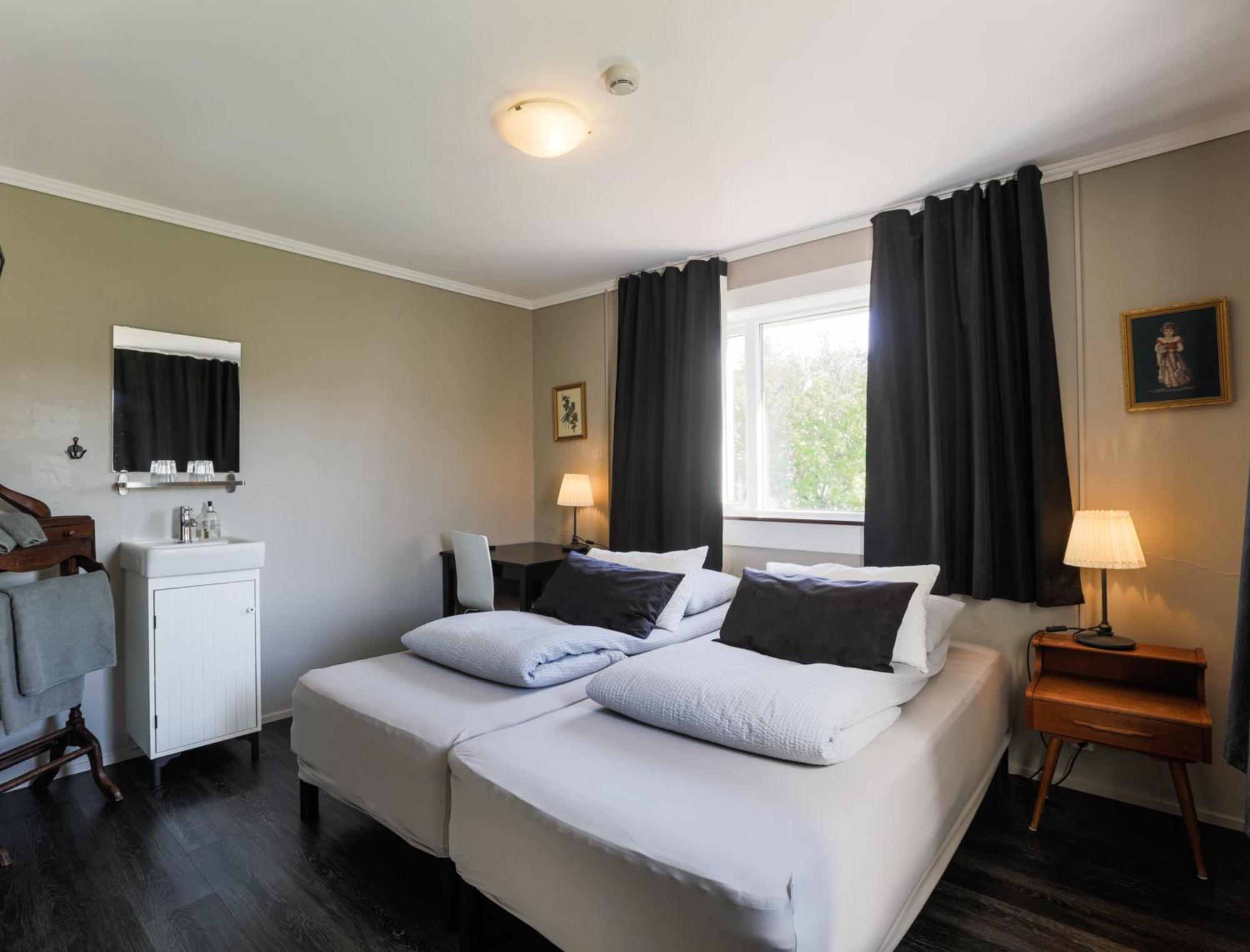 Karuna Guesthouse Saudarkrokur エクステリア 写真