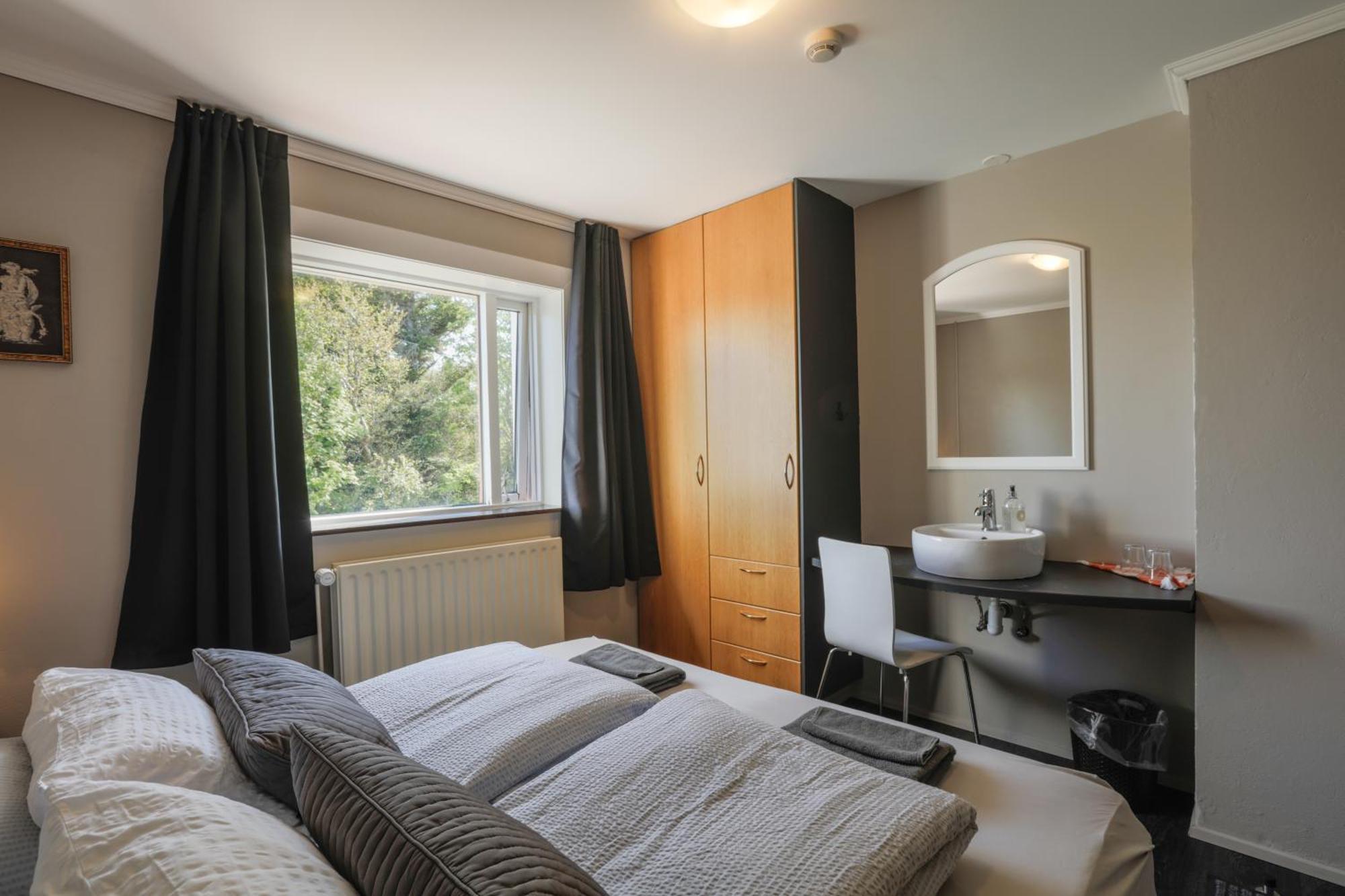 Karuna Guesthouse Saudarkrokur エクステリア 写真
